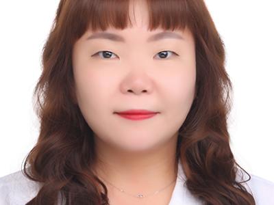 Portrait of Dr. YoungJu Shin